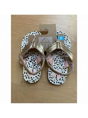 Reef BNWT girls flip flops slingback NEW gold